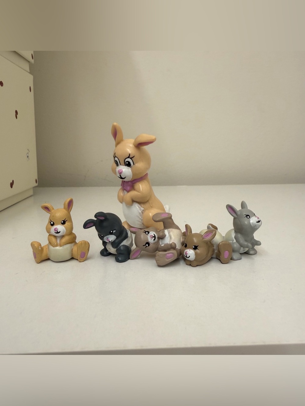 Vintage 1991 Galoob Magic Diaper Babies Pets Momma Bunny & 5 Rabbits Family Set
